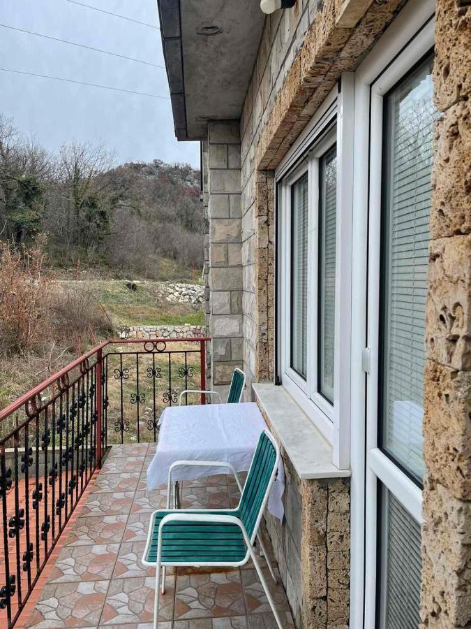 Guesthouse Petrovic ヴィルパザル エクステリア 写真